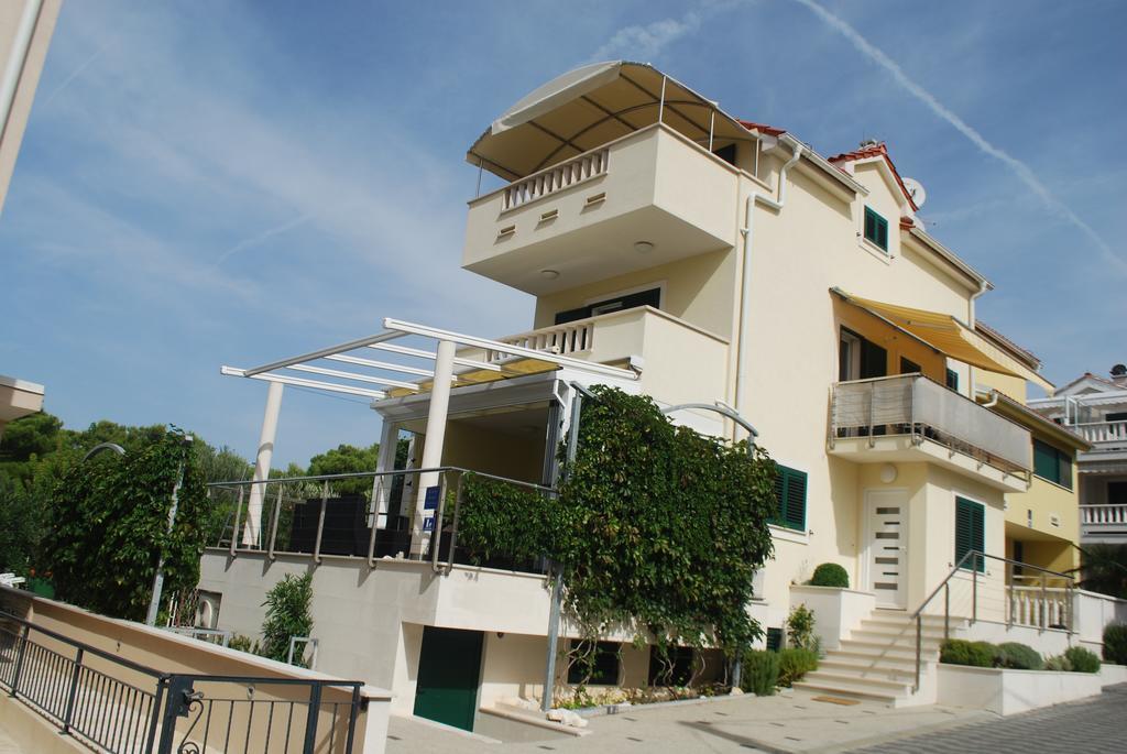 Apartments Villa Lili Lovetovo Vodice Bagian luar foto